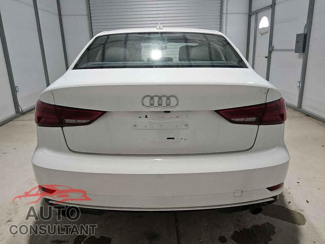AUDI A3 2017 - WAUB8GFF5H1012508