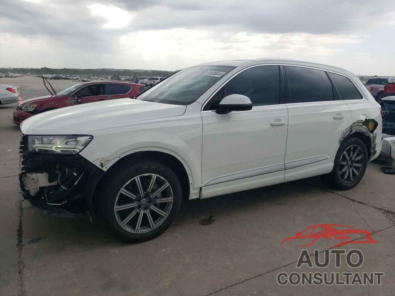 AUDI Q7 2019 - WA1LHAF74KD015610