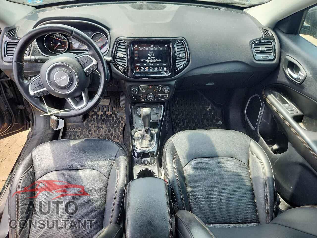 JEEP COMPASS 2021 - 3C4NJDCB0MT549732