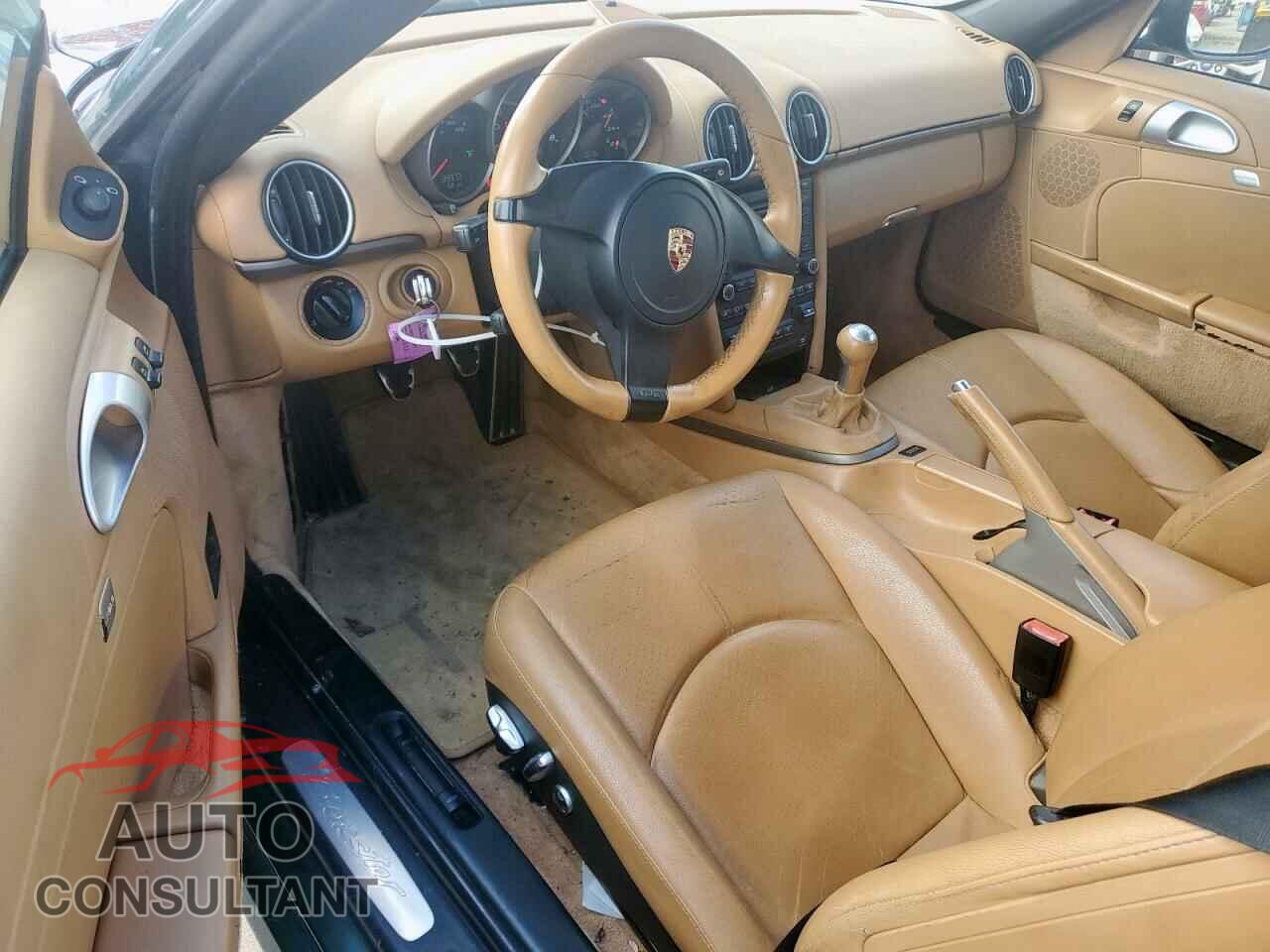 PORSCHE BOXSTER 2011 - WP0CA2A80BS710601