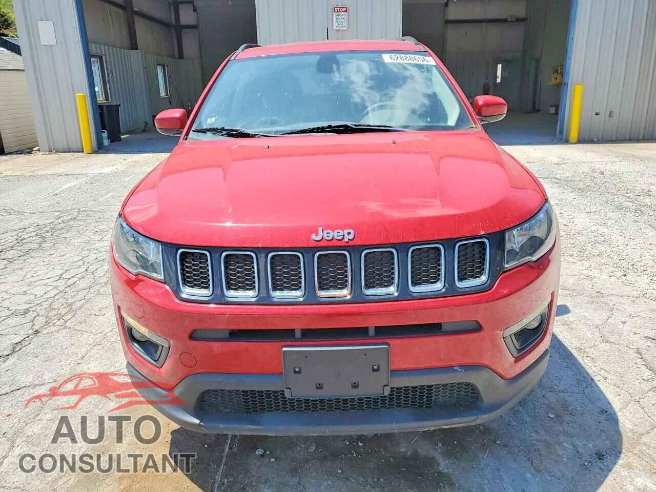 JEEP COMPASS 2018 - 3C4NJDBB2JT232032