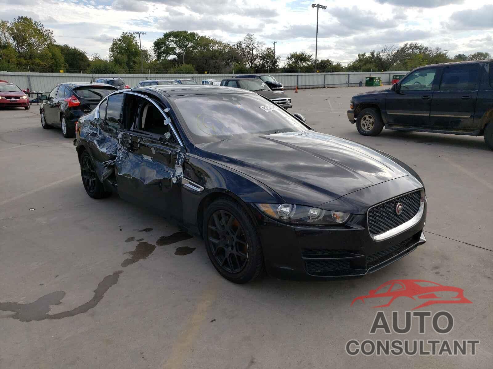 JAGUAR XE 2018 - SAJAR4FX9JCP30478