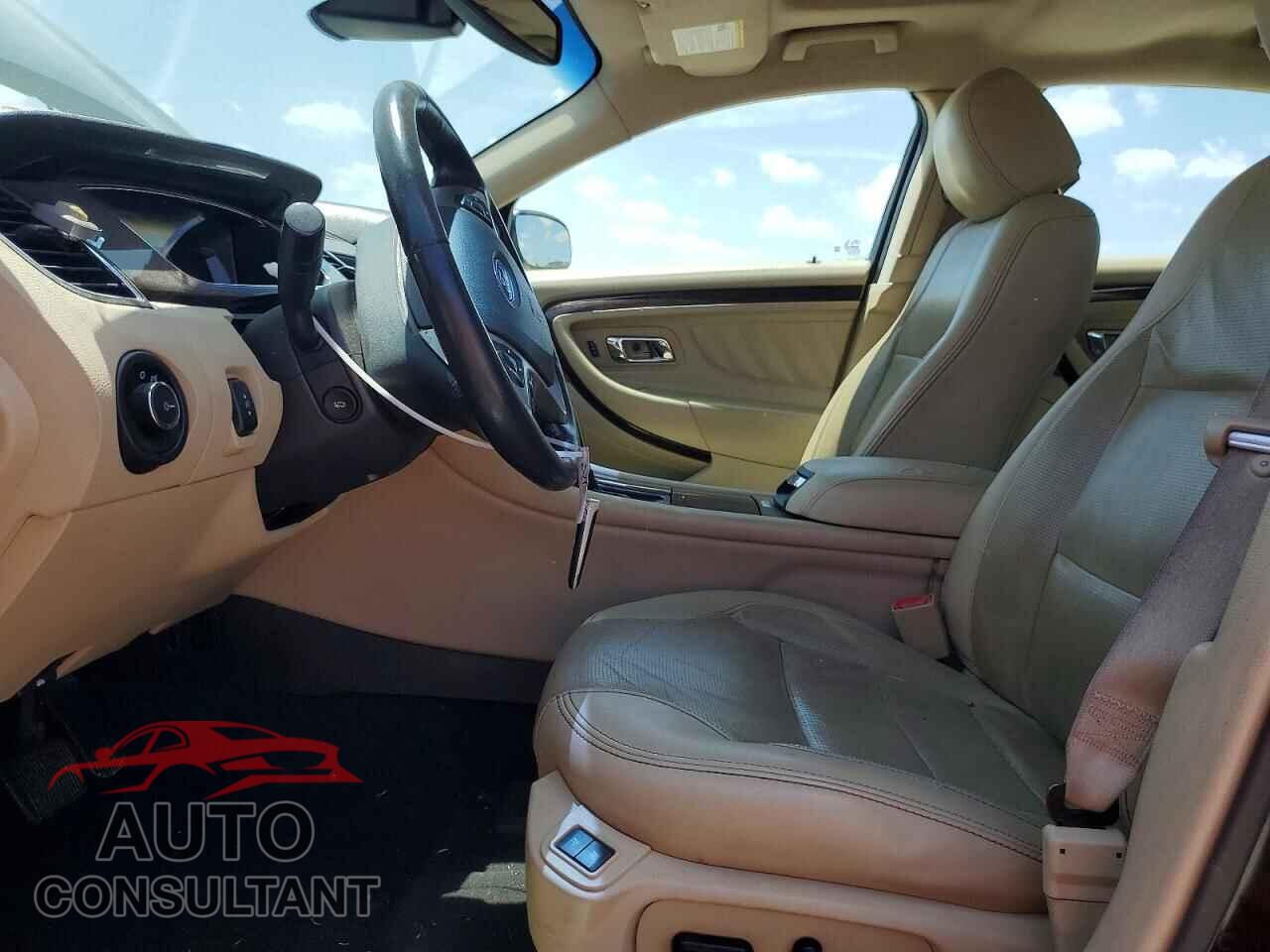 FORD TAURUS 2019 - 1FAHP2F80KG111624
