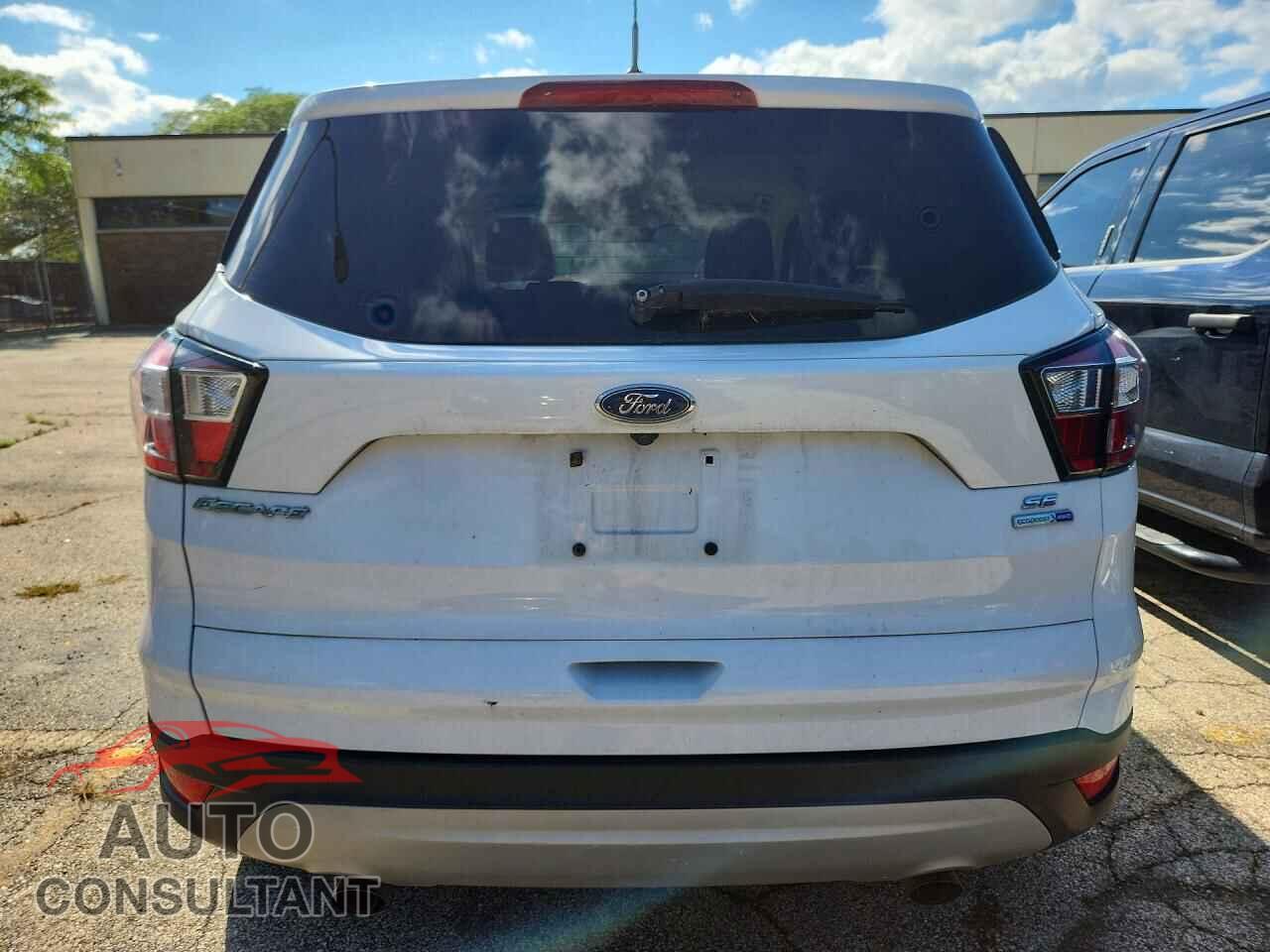 FORD ESCAPE 2017 - 1FMCU9GD2HUD78285