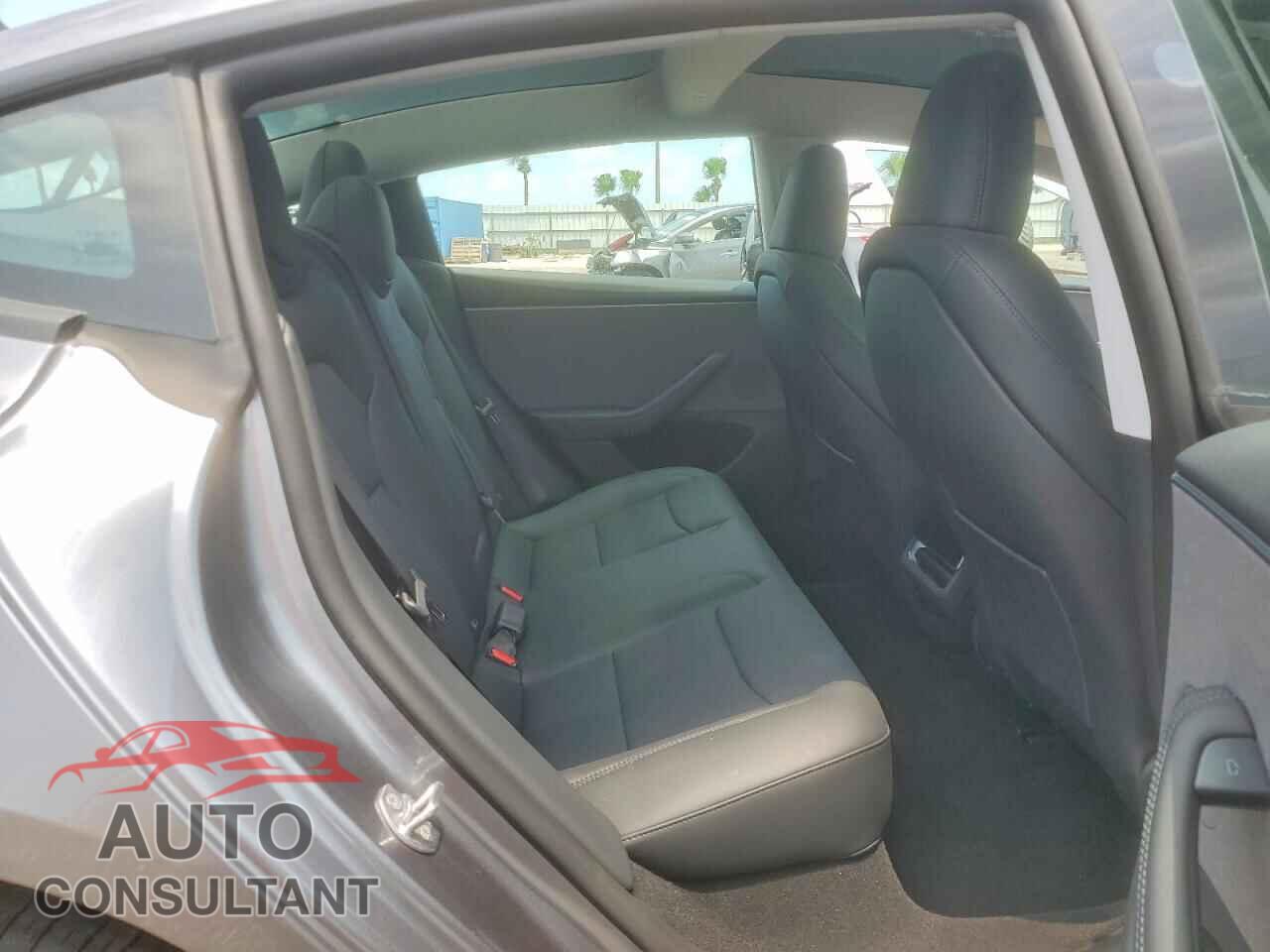 TESLA MODEL 3 2026 - 5YJ3E1EA2TF205606