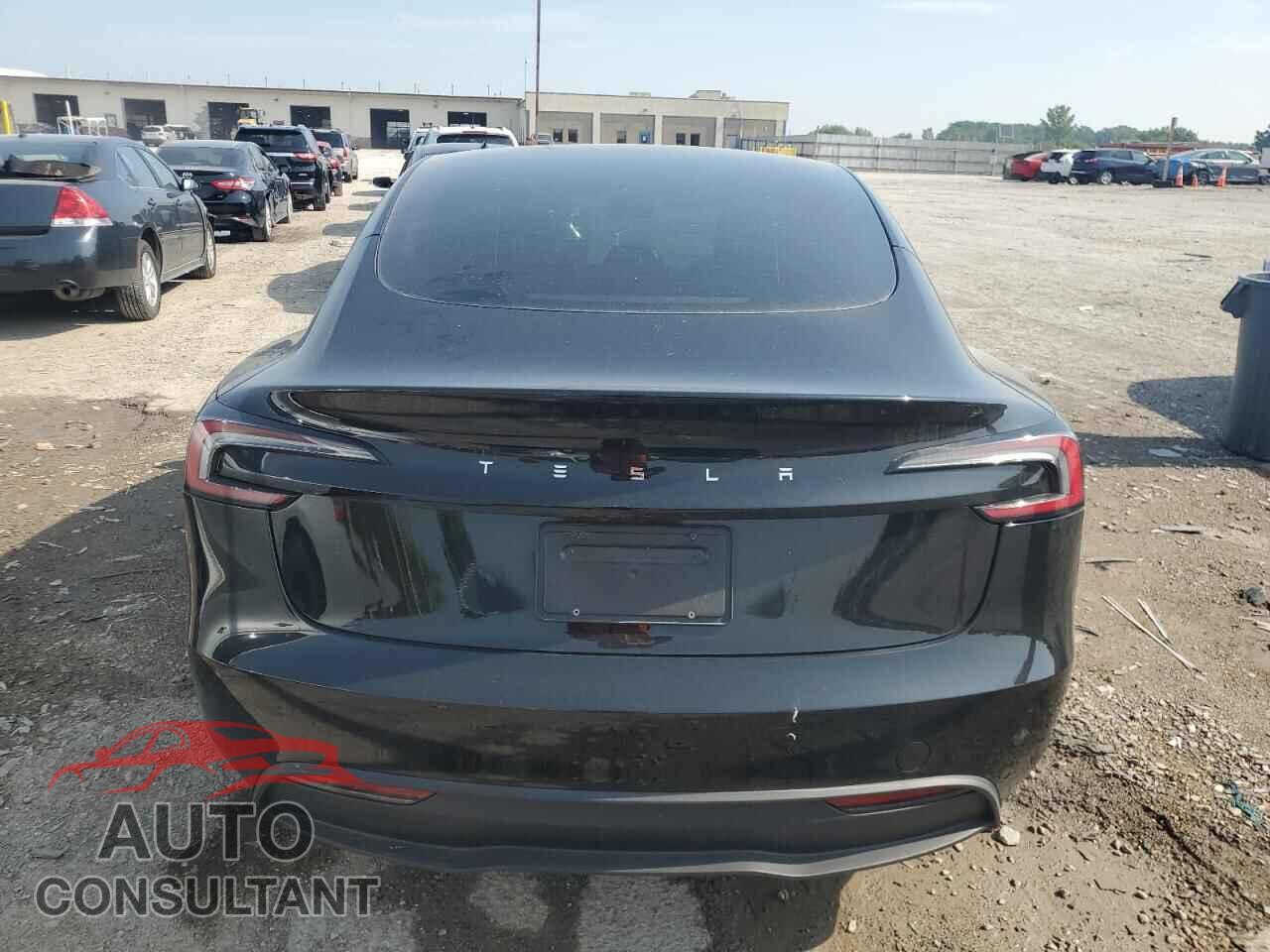TESLA MODEL 3 2024 - 5YJ3E1EA7RF725065