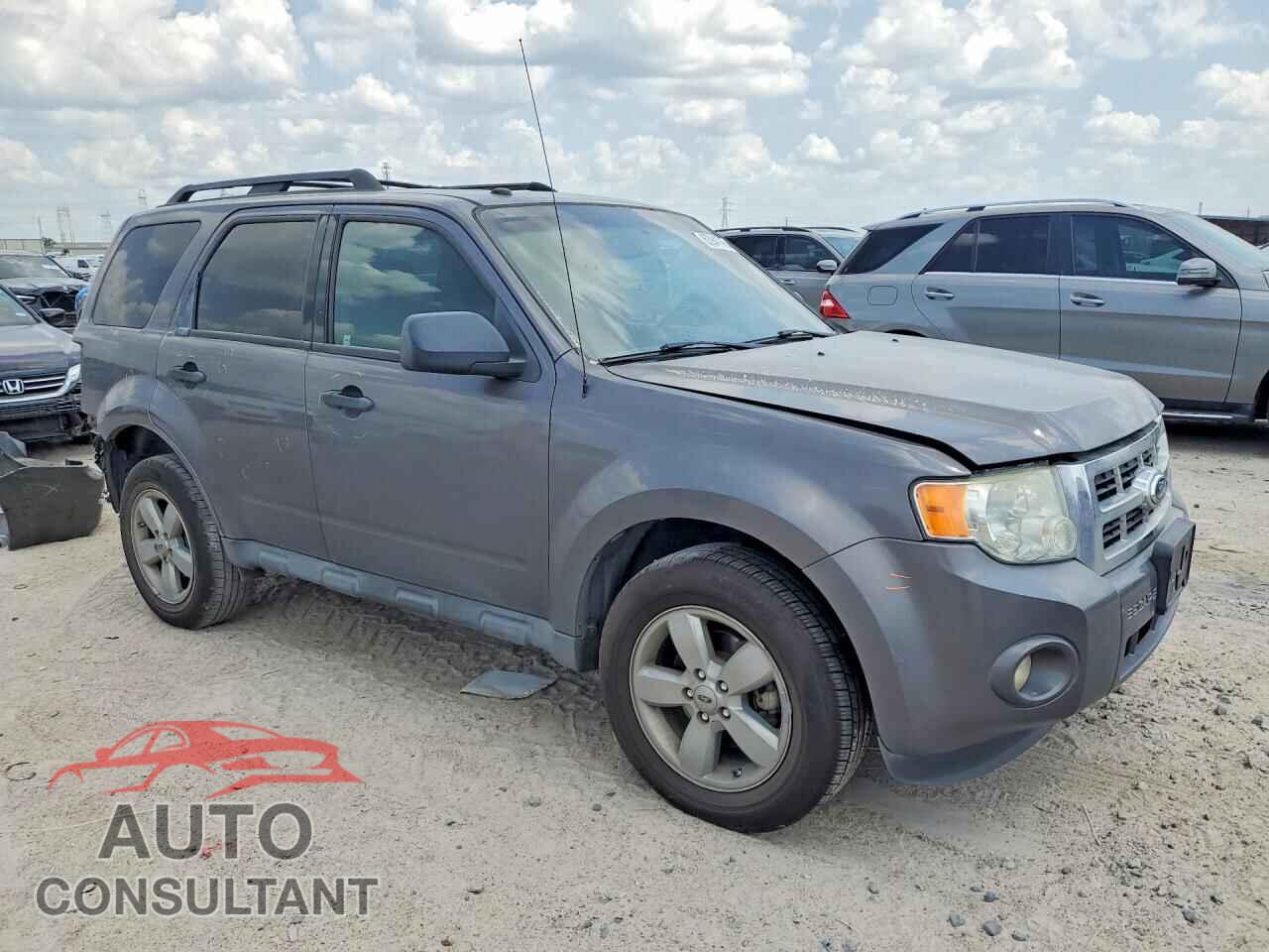 FORD ESCAPE 2011 - 1FMCU0DG3BKB73040