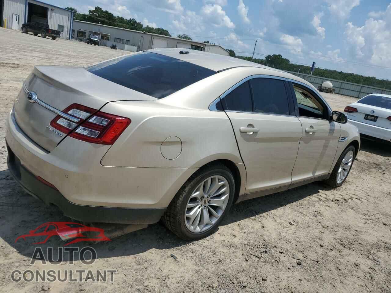 FORD TAURUS 2017 - 1FAHP2F84HG128211