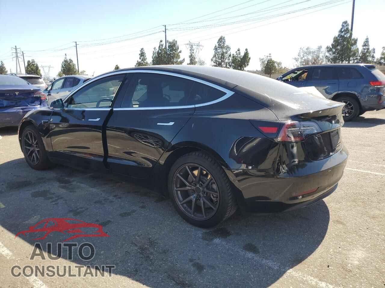 TESLA MODEL 3 2019 - 5YJ3E1EA8KF193055