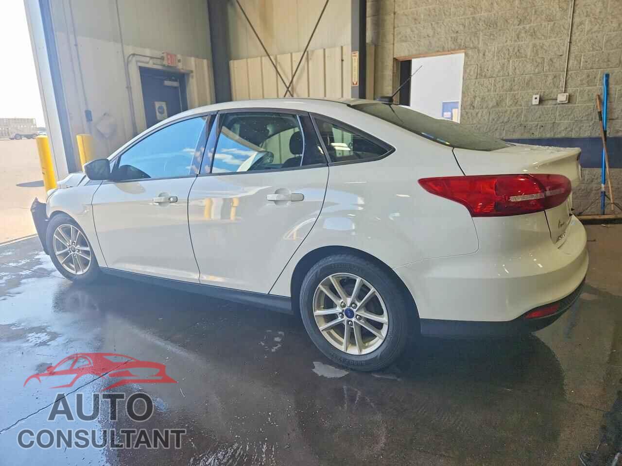 FORD FOCUS 2016 - 1FADP3F2XGL267975