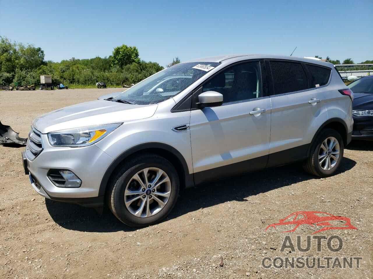 FORD ESCAPE 2017 - 1FMCU9GD2HUC74878