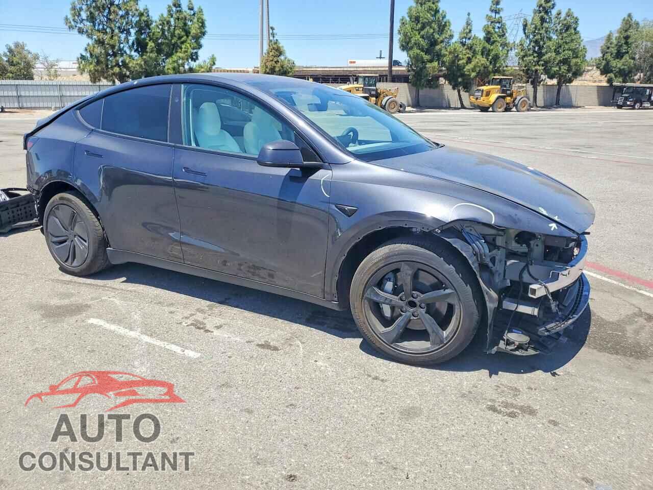 TESLA MODEL Y 2026 - 7SAYGDEDXTF415367