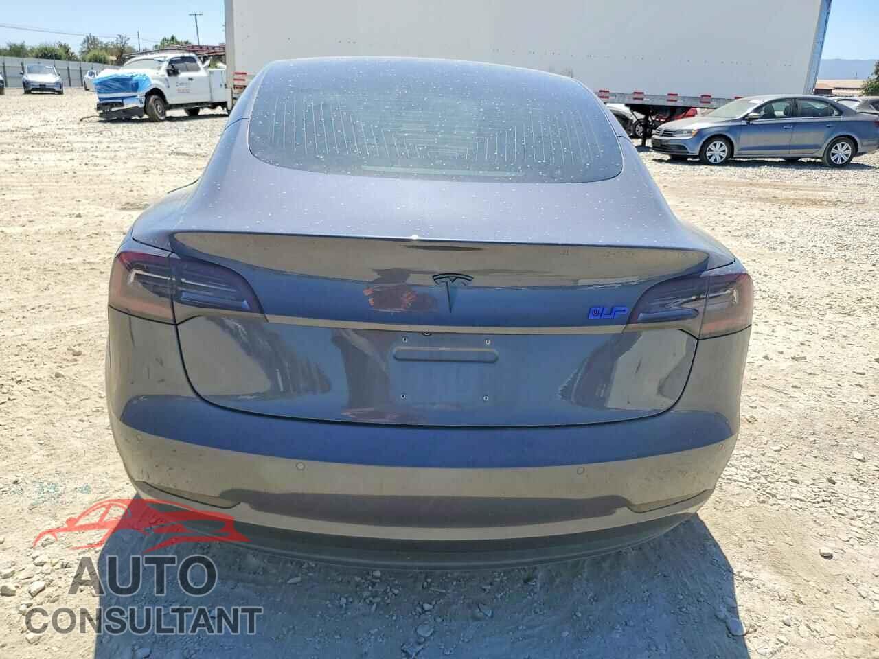 TESLA MODEL 3 2018 - 5YJ3E1EA2JF124991