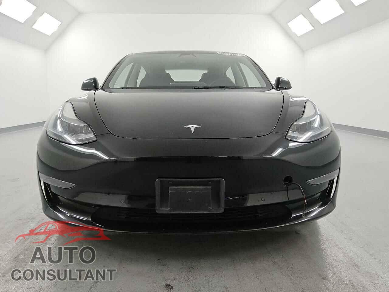 TESLA MODEL 3 2022 - 5YJ3E1EA0NF372033