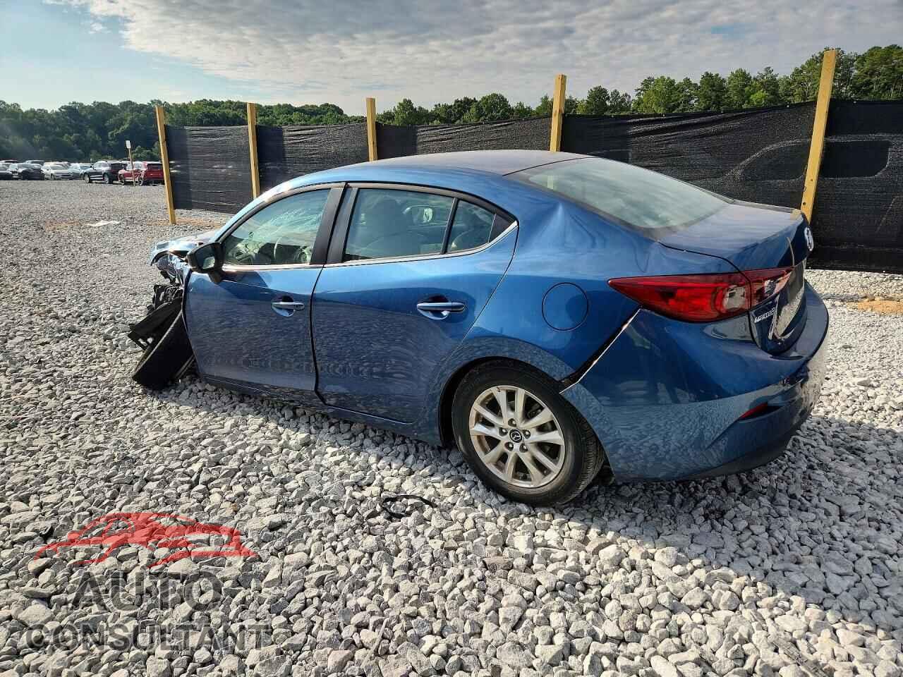 MAZDA 3 2018 - 3MZBN1U74JM201242