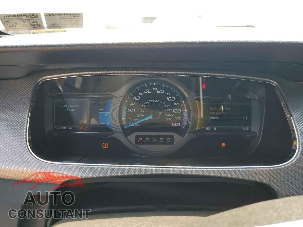 FORD TAURUS 2019 - 1FAHP2KT3KG114110
