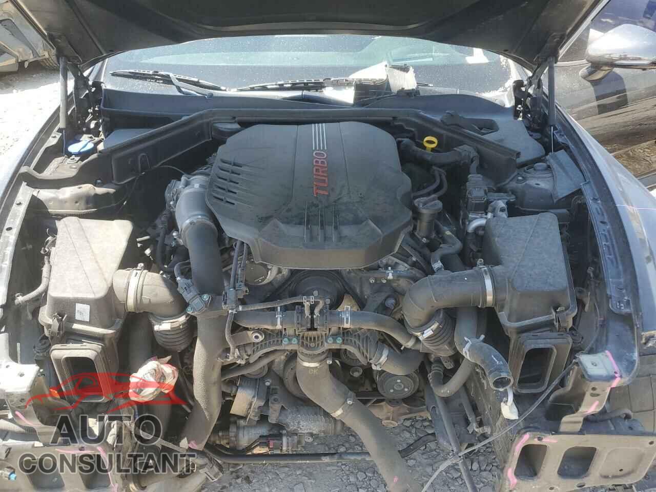 KIA STINGER 2019 - KNAE55LC2K6060076