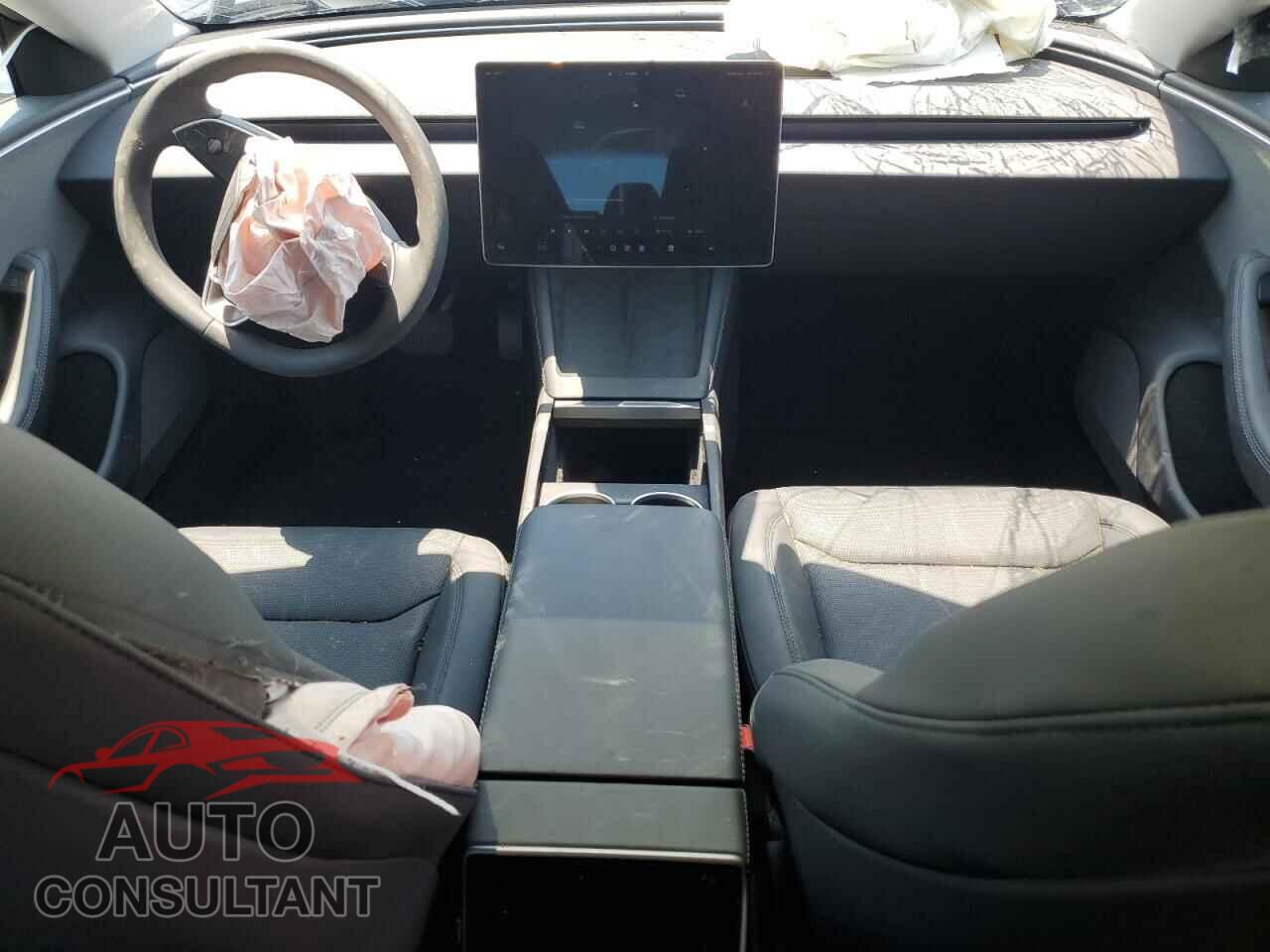 TESLA MODEL 3 2025 - 5YJ3E1EA2SF030059