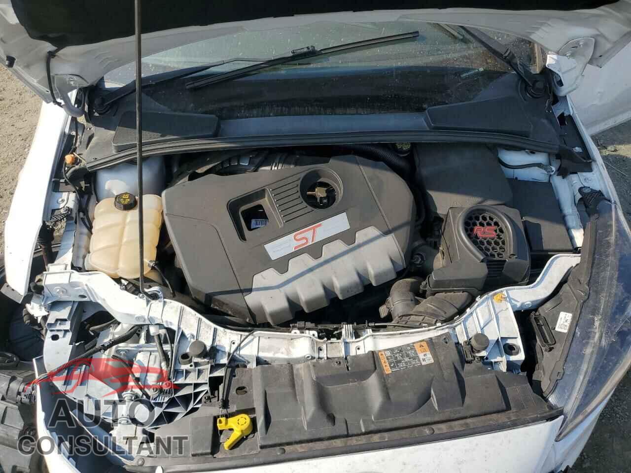 FORD FOCUS 2017 - 1FADP3L9XHL237460