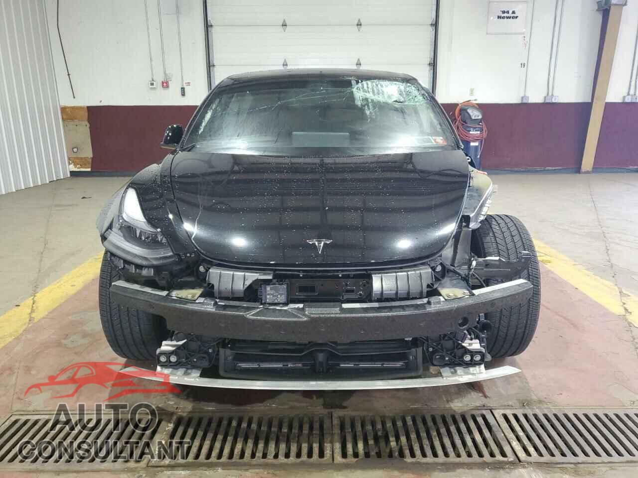 TESLA MODEL 3 2021 - 5YJ3E1EB8MF961824