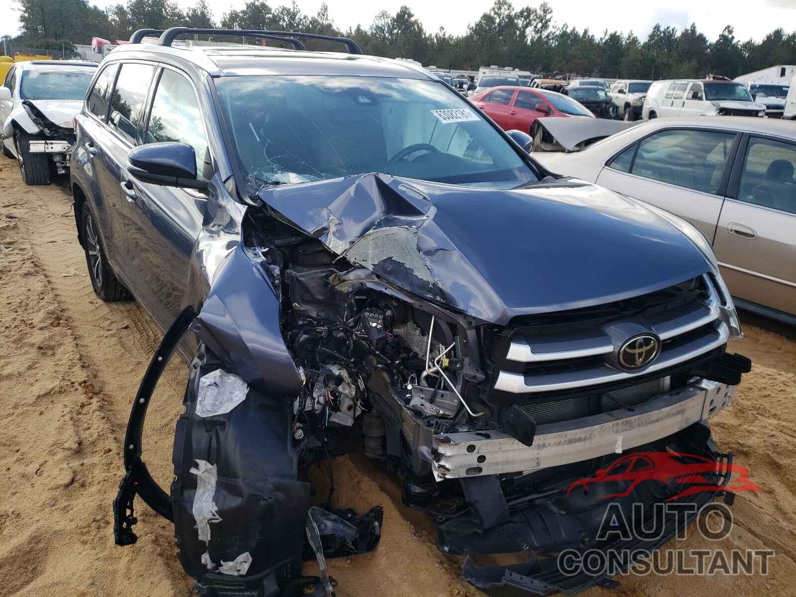 TOYOTA HIGHLANDER 2018 - 5TDJZRFH3JS868665
