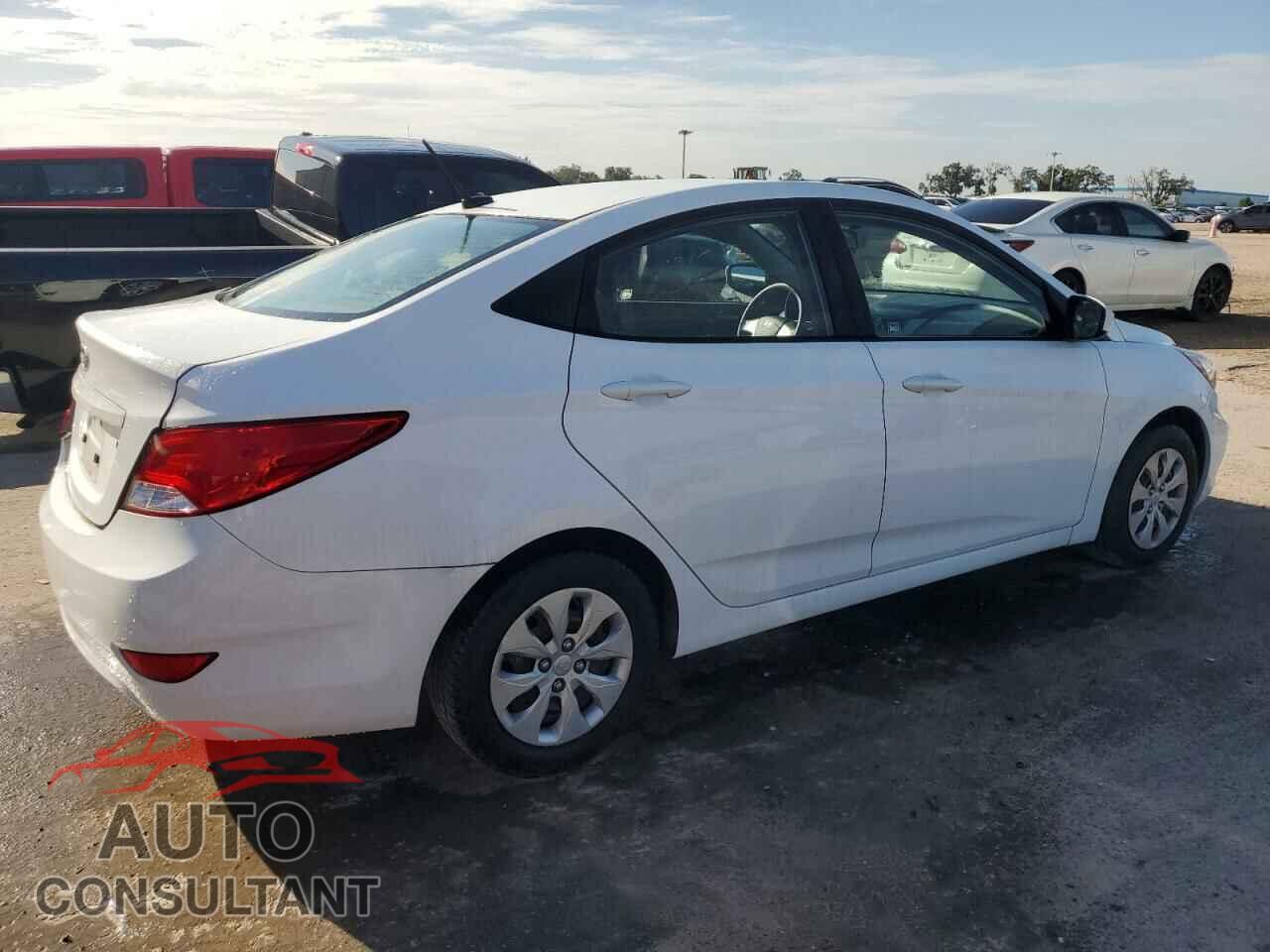HYUNDAI ACCENT 2017 - KMHCT4AE5HU237525
