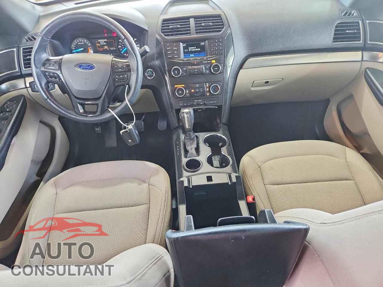 FORD EXPLORER 2018 - 1FM5K7D86JGA52407