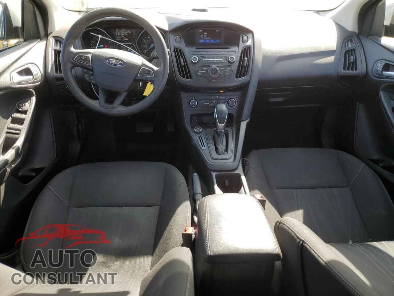 FORD FOCUS 2017 - 1FADP3K22HL217398