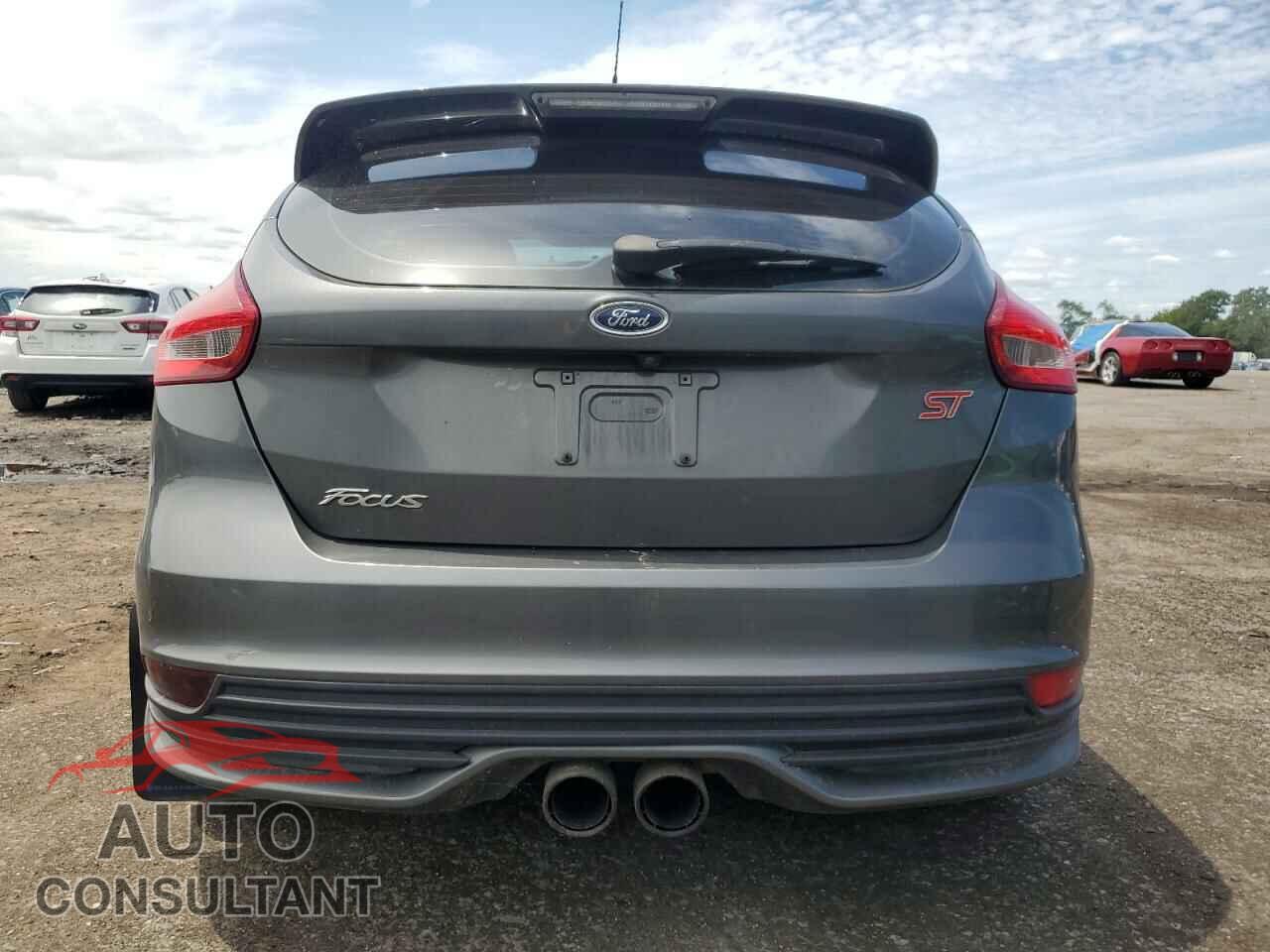 FORD FOCUS 2018 - 1FADP3L90JL226098