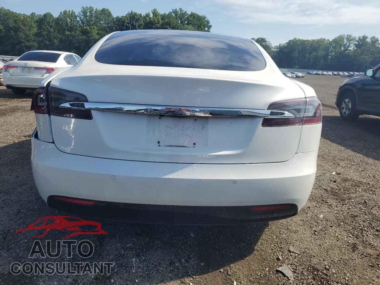TESLA MODEL S 2020 - 5YJSA1E20LF390349