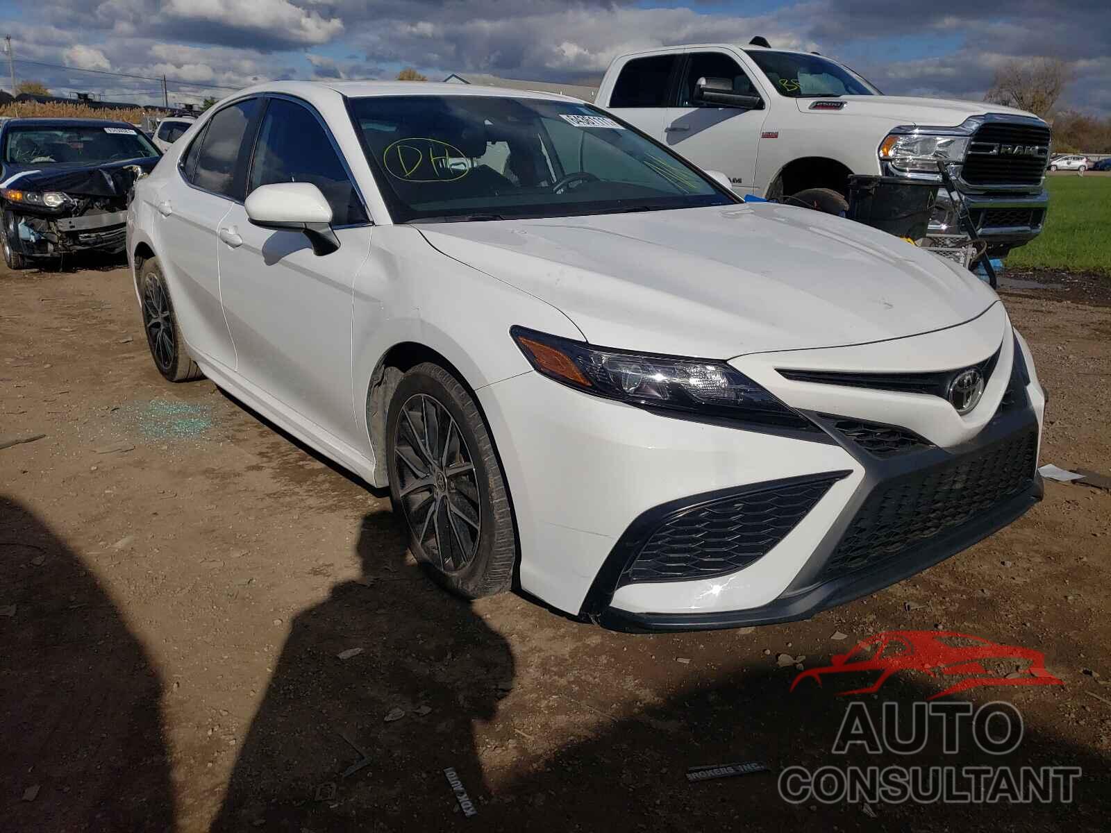 TOYOTA CAMRY 2021 - 4T1G11AK9MU564855