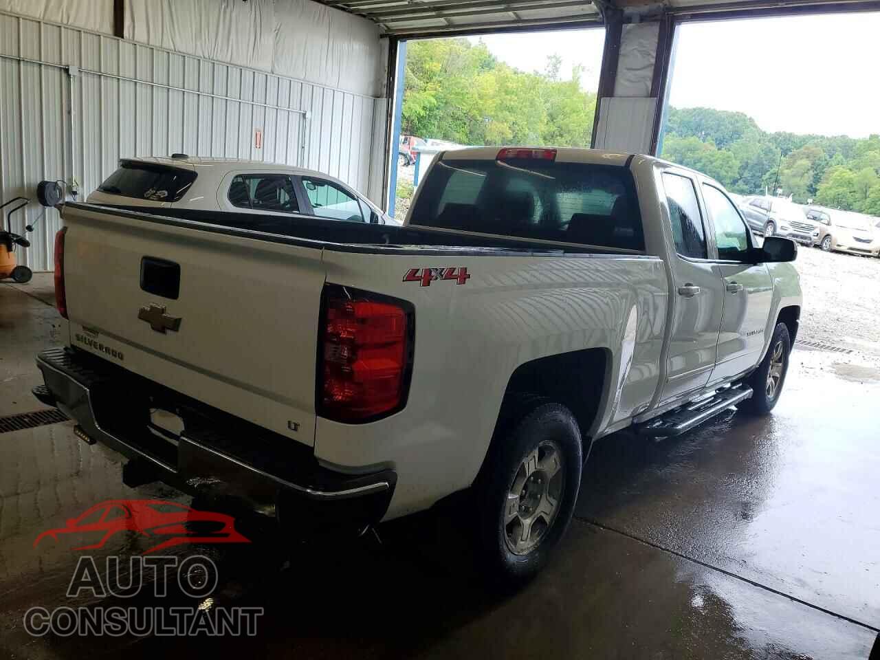 CHEVROLET SILVERADO 2018 - 2GCVKREC2J1108004