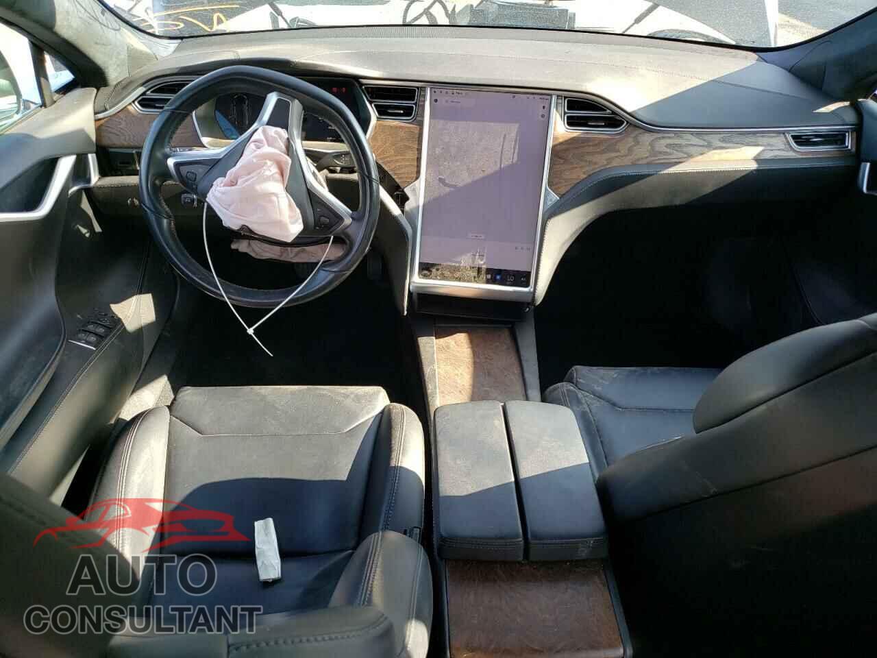 TESLA MODEL S 2017 - 5YJSA1E14HF215231