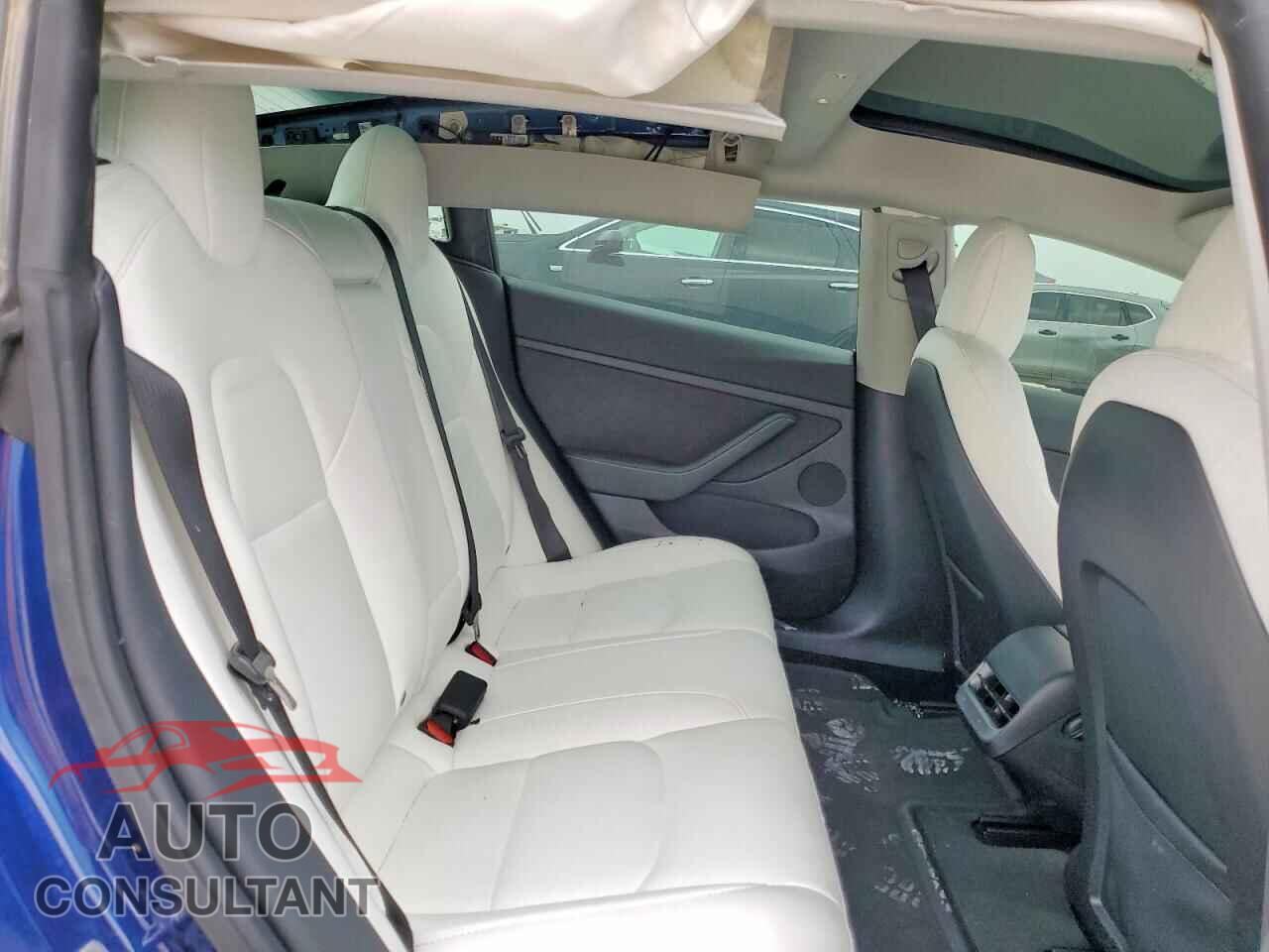 TESLA MODEL 3 2022 - 5YJ3E1EA6NF327582