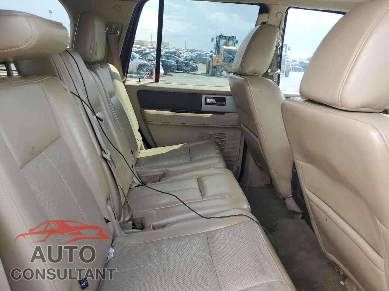 FORD EXPEDITION 2011 - 1FMJU1J57BEF41332
