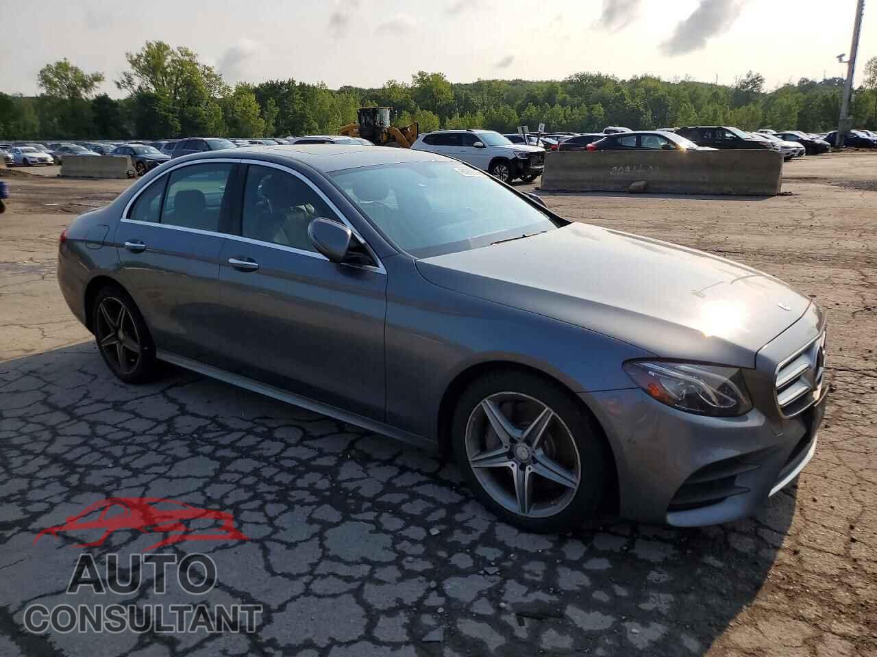 MERCEDES-BENZ E-CLASS 2017 - WDDZF4KB3HA215749