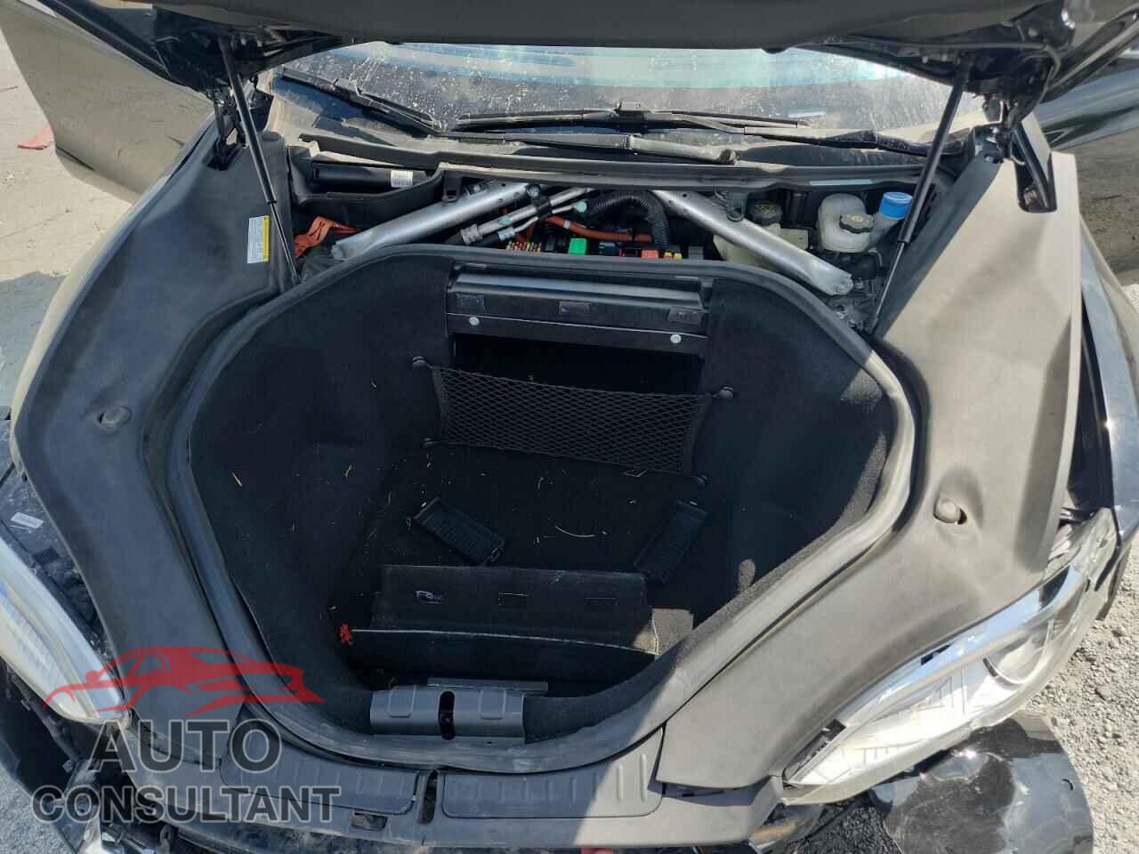 TESLA MODEL S 2015 - 5YJSA1S1XFF080337