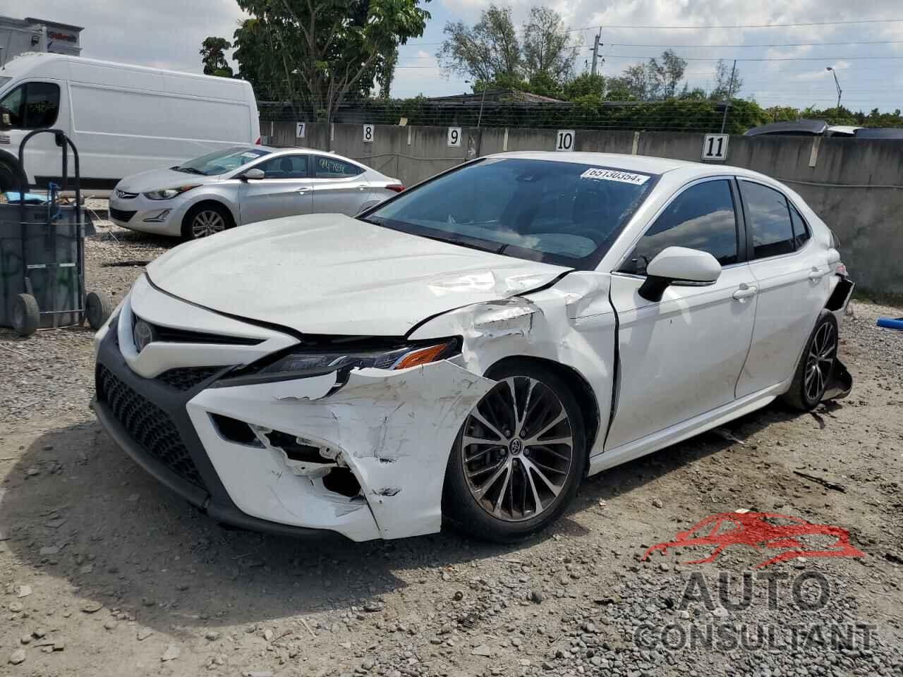 TOYOTA CAMRY 2018 - JTNB11HK1J3016740