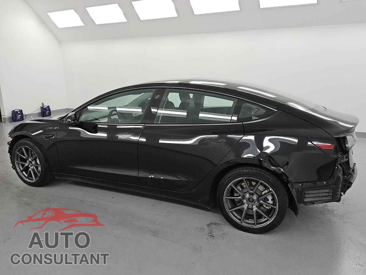 TESLA MODEL 3 2022 - 5YJ3E1EA2NF287596