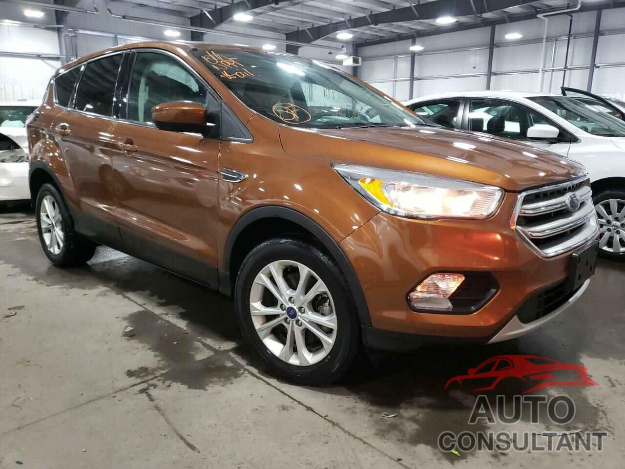 FORD ESCAPE 2017 - 1FMCU9GD1HUD53801