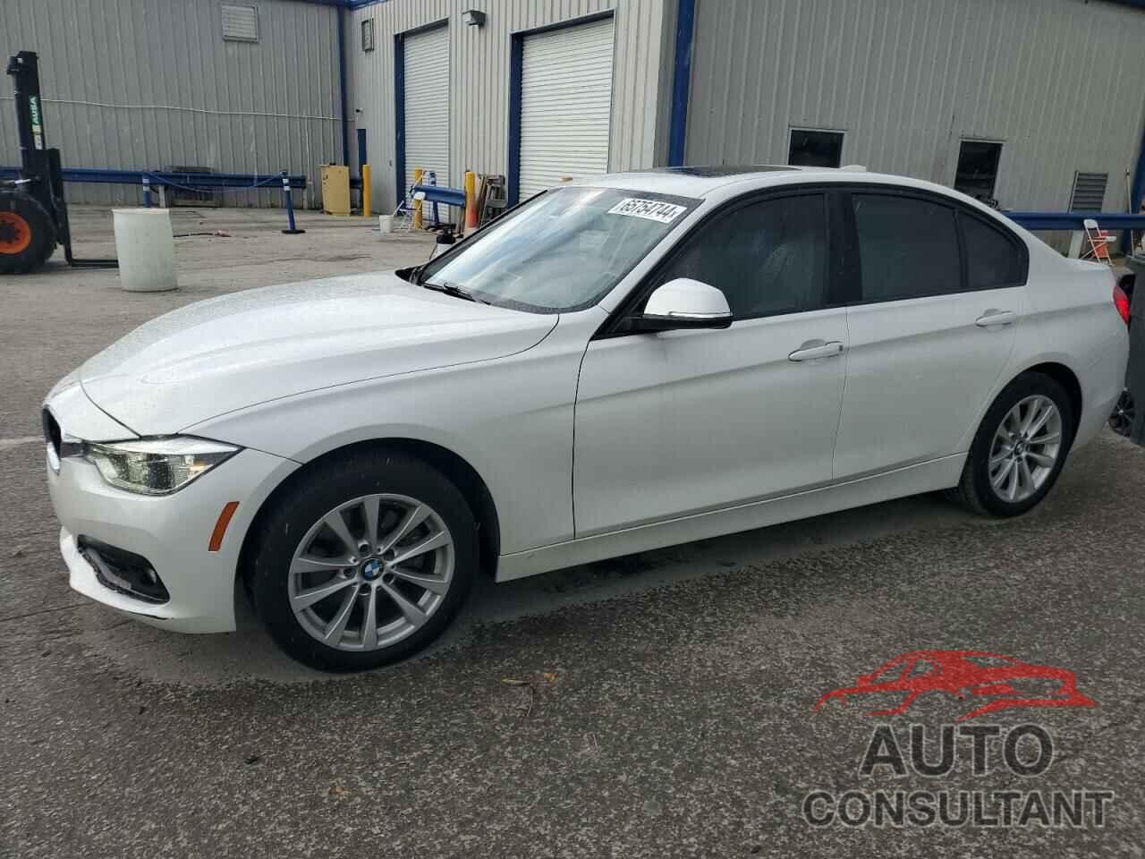 BMW 3 SERIES 2018 - WBA8A9C52JAH12100