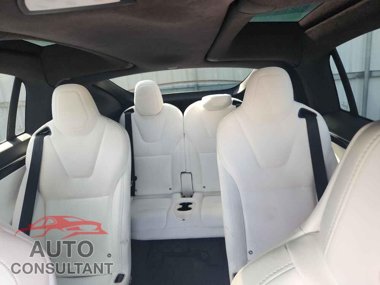 TESLA MODEL X 2017 - 5YJXCBE21HF070096