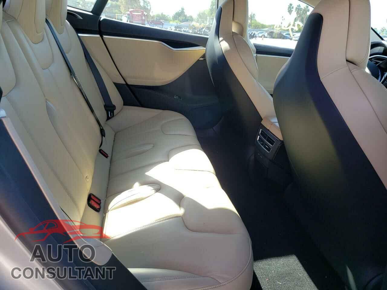 TESLA MODEL S 2017 - 5YJSA1E1XHF208946