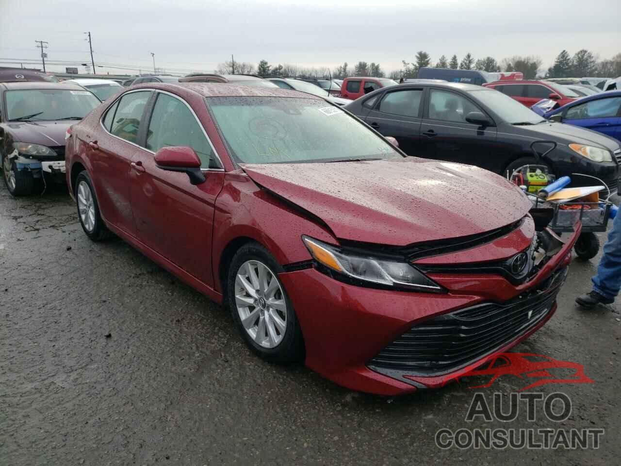 TOYOTA CAMRY 2018 - 4T1B11HK1JU541579