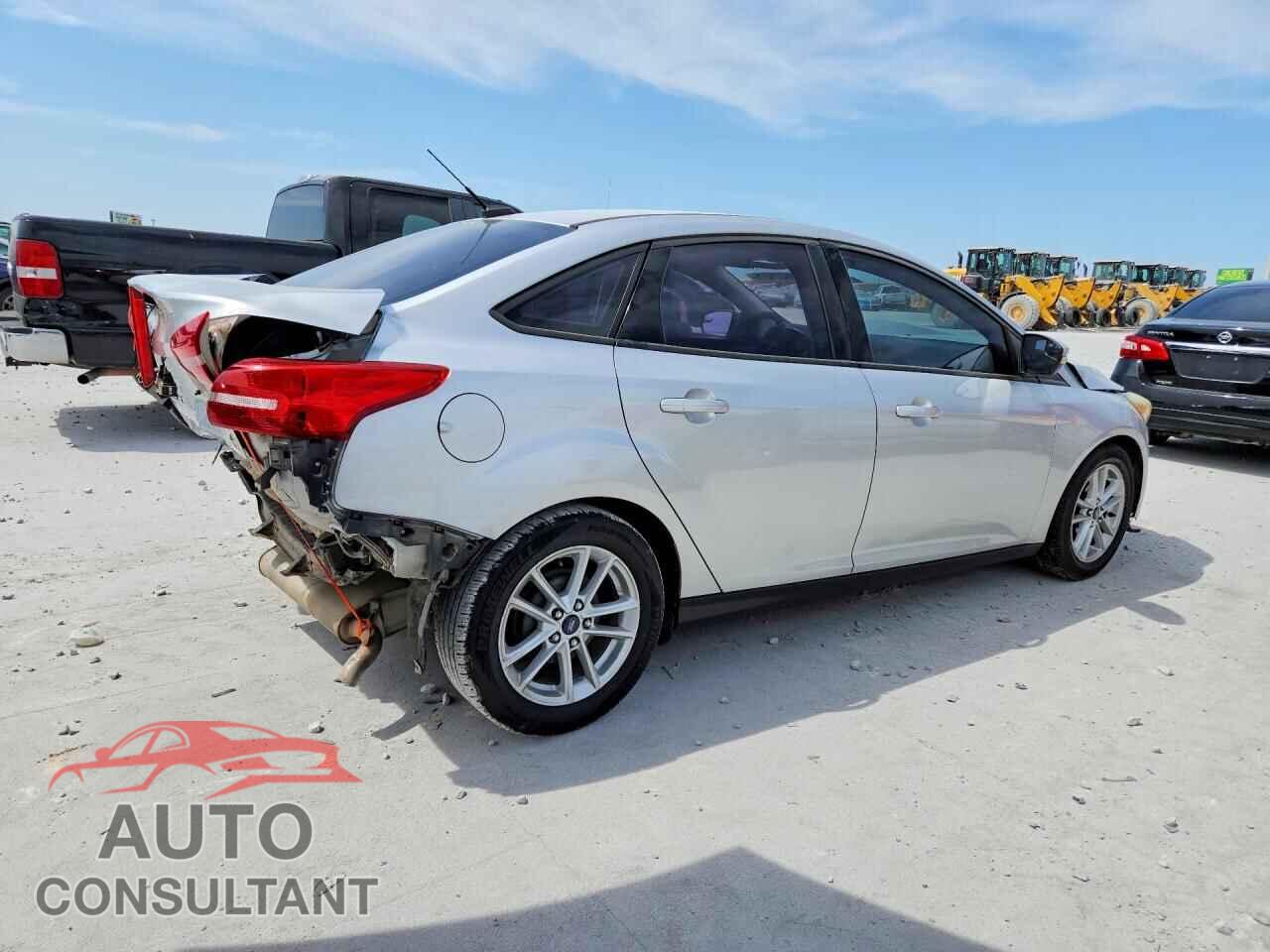 FORD FOCUS 2015 - 1FADP3F2XFL257199