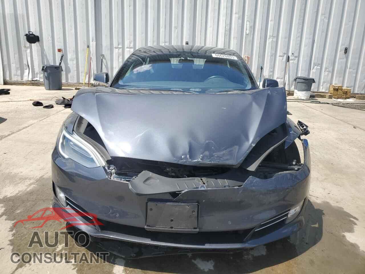 TESLA MODEL S 2018 - 5YJSA1E25JF268809