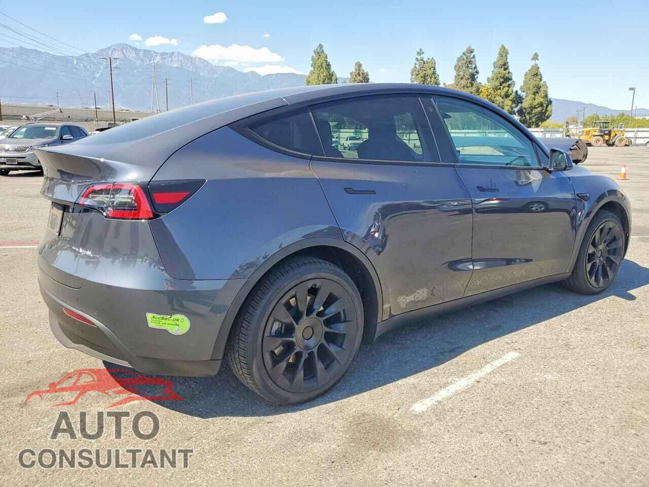 TESLA MODEL Y 2022 - 7SAYGAEE6NF574137