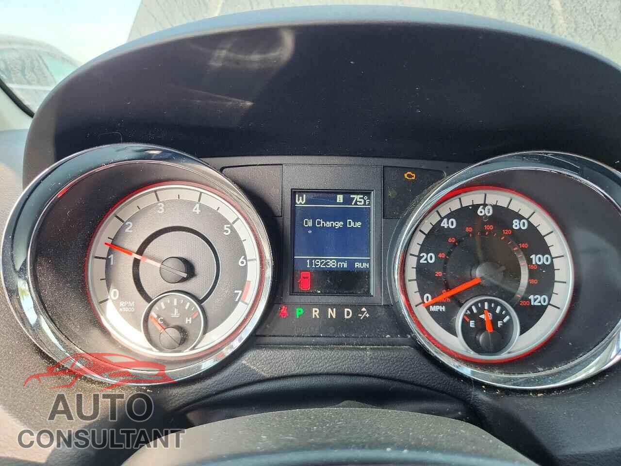 DODGE CARAVAN 2011 - 2D4RN5DG0BR767615