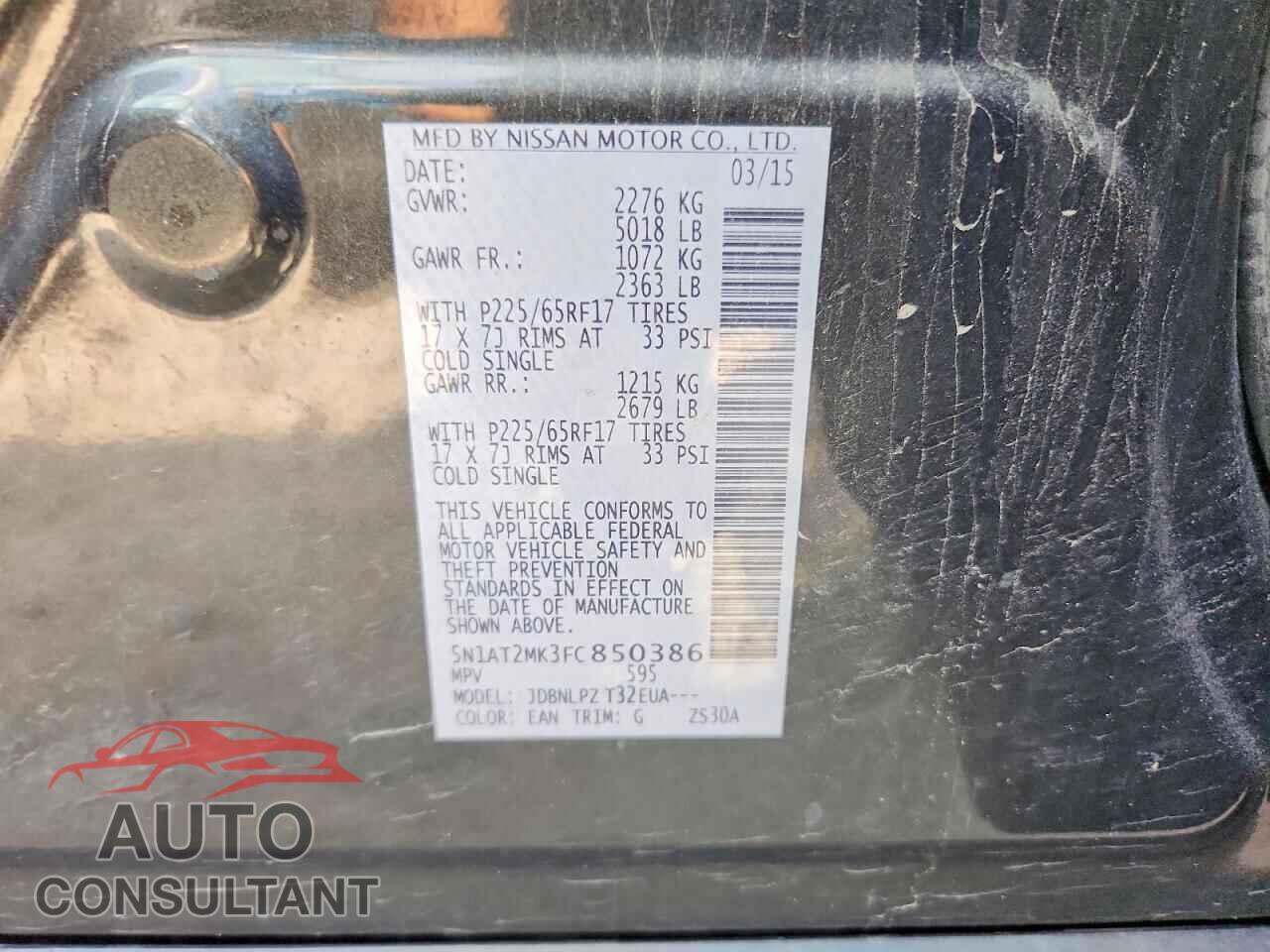 NISSAN ROGUE 2015 - 5N1AT2MK3FC850386