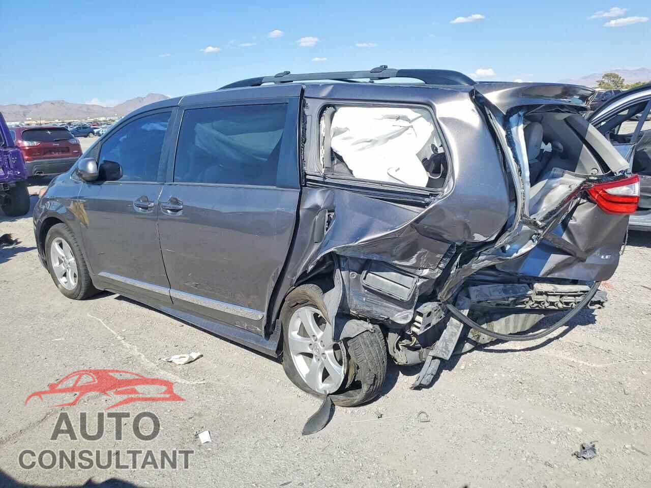 TOYOTA SIENNA 2017 - 5TDKZ3DC0HS799209